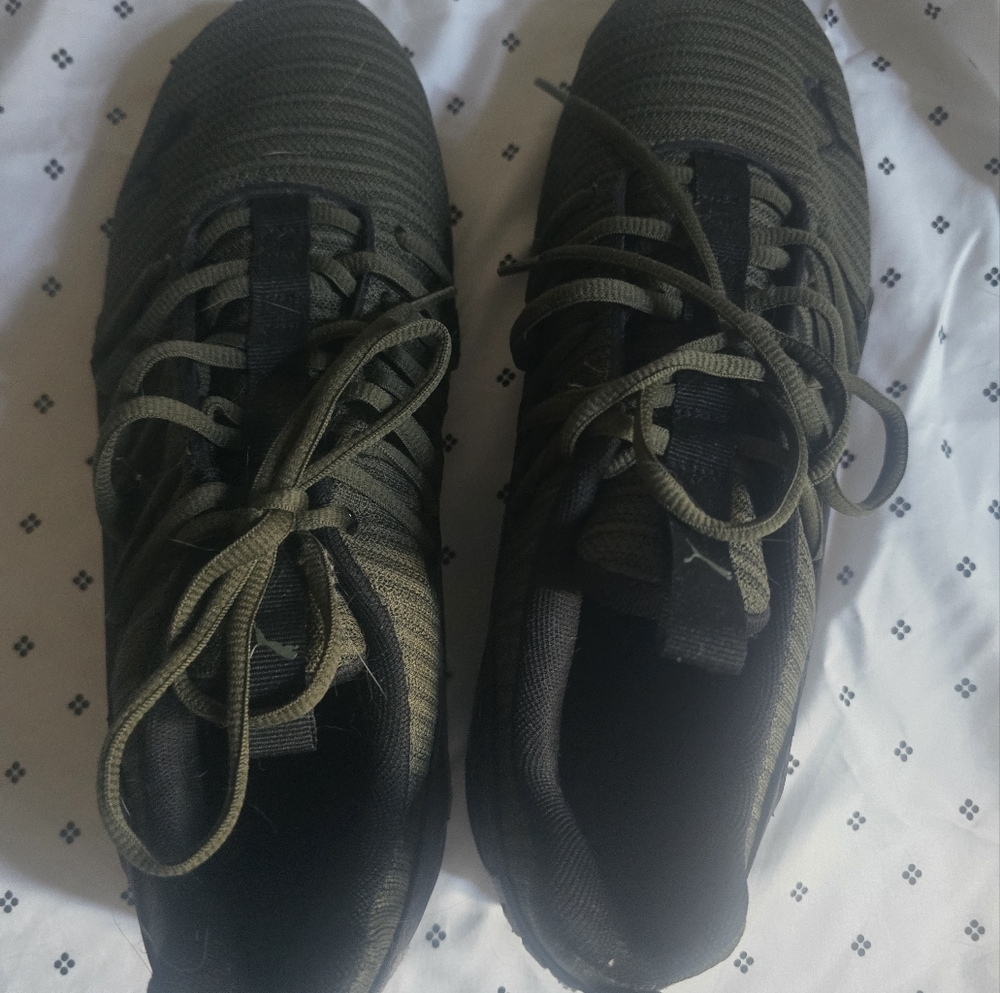 Puma Men's Athletic Shoes in Dark Olive